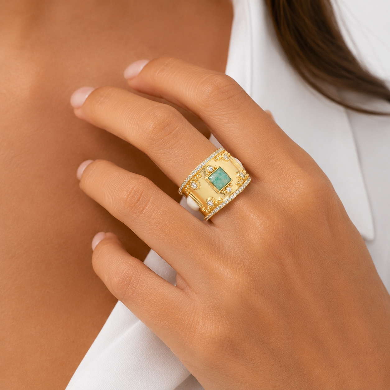 Amazonian Allure Multi Stone Cigar Band