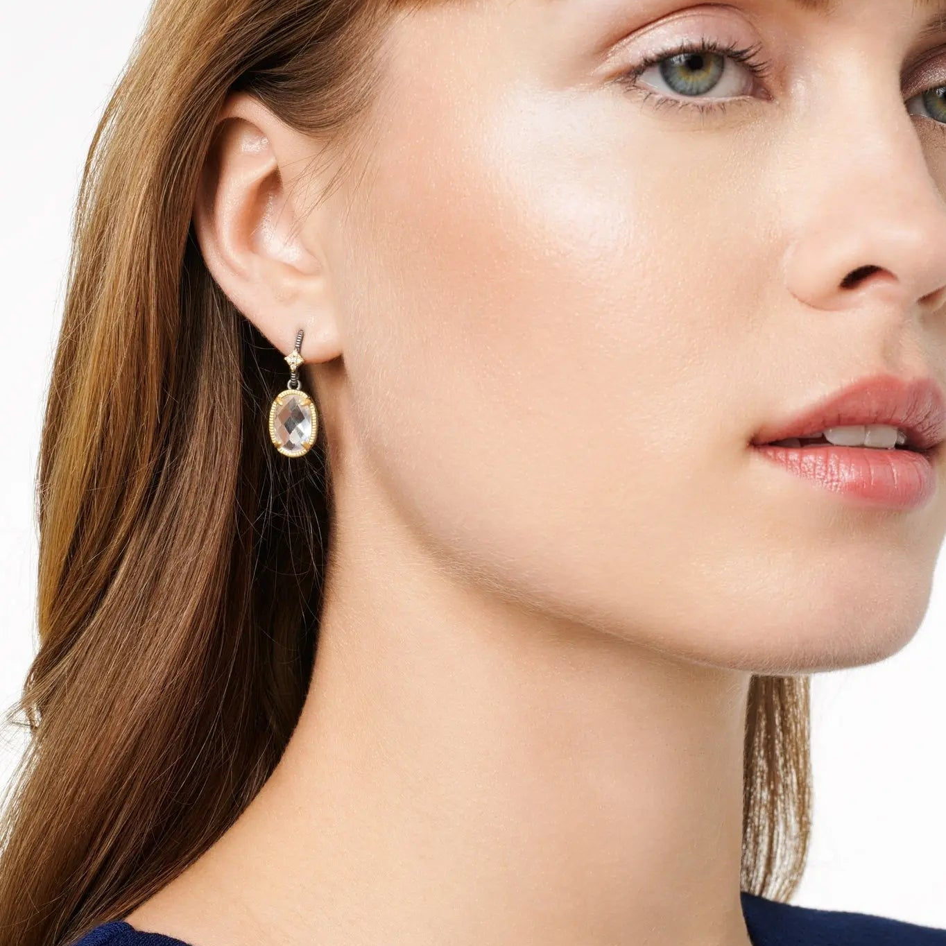Oh So Gorgeous Dangle Earring Signature EARRING