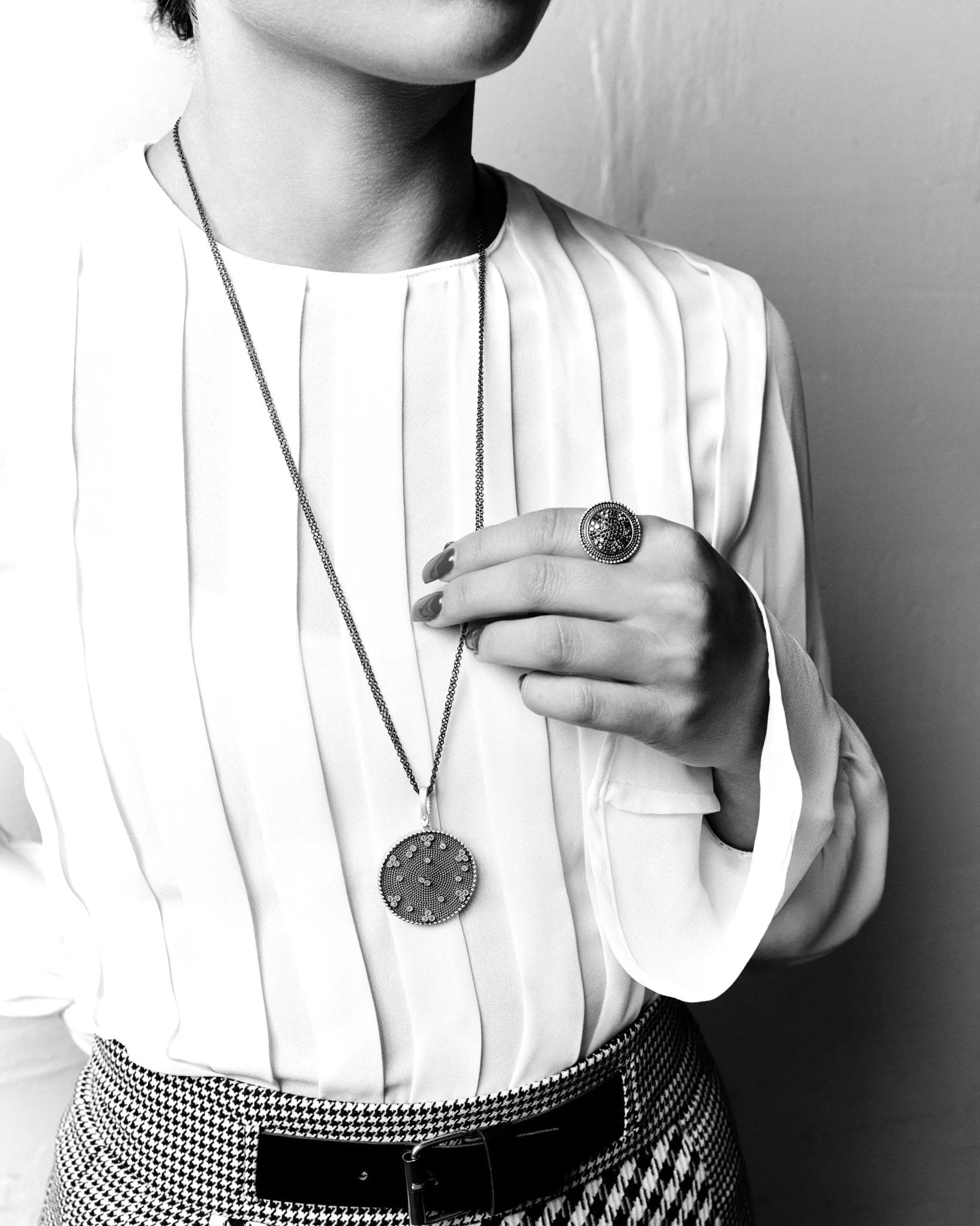 Industrial Finish Large Pav̩ Pendant Necklace - FREIDA ROTHMAN