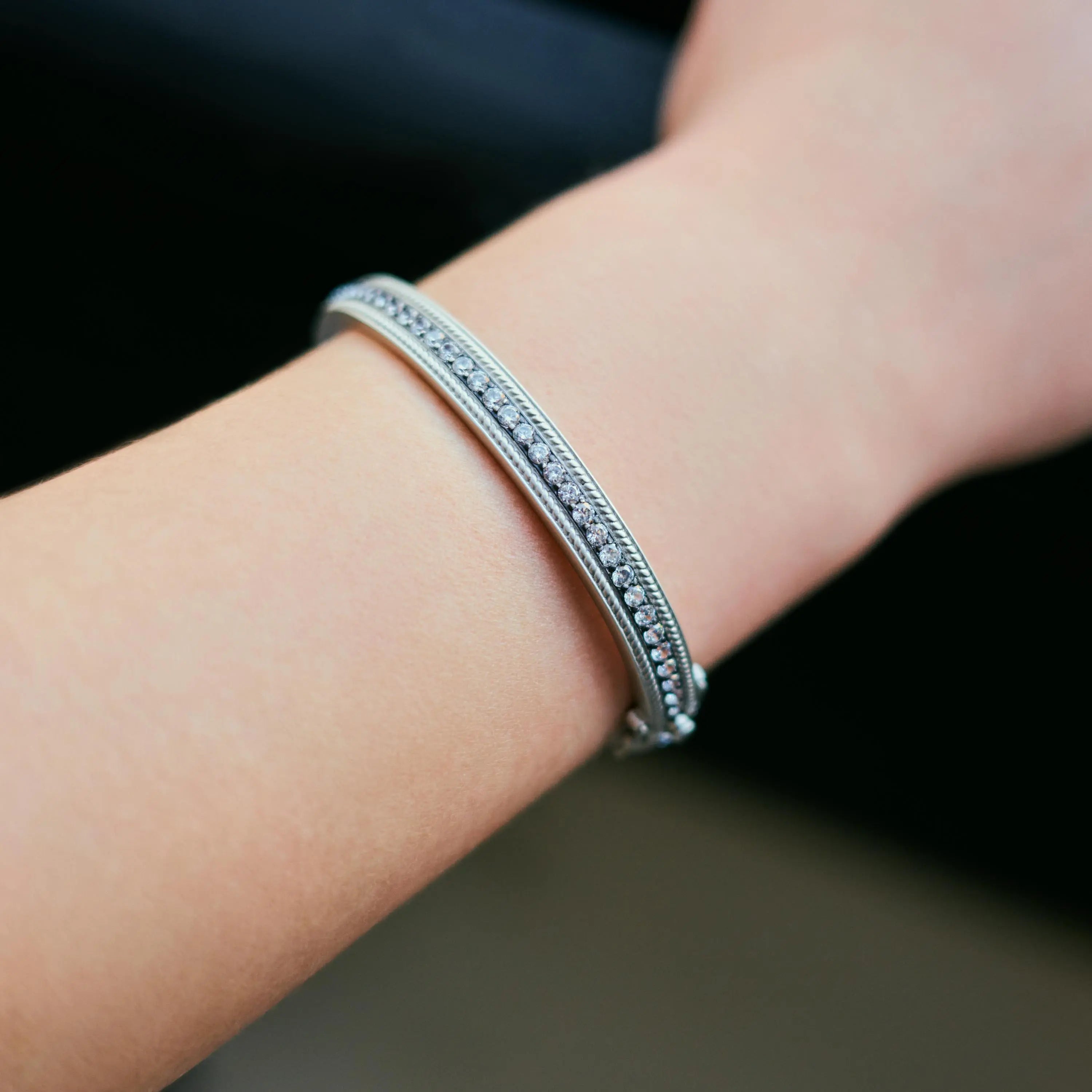 Pavé Row Hinge Bangle Signature