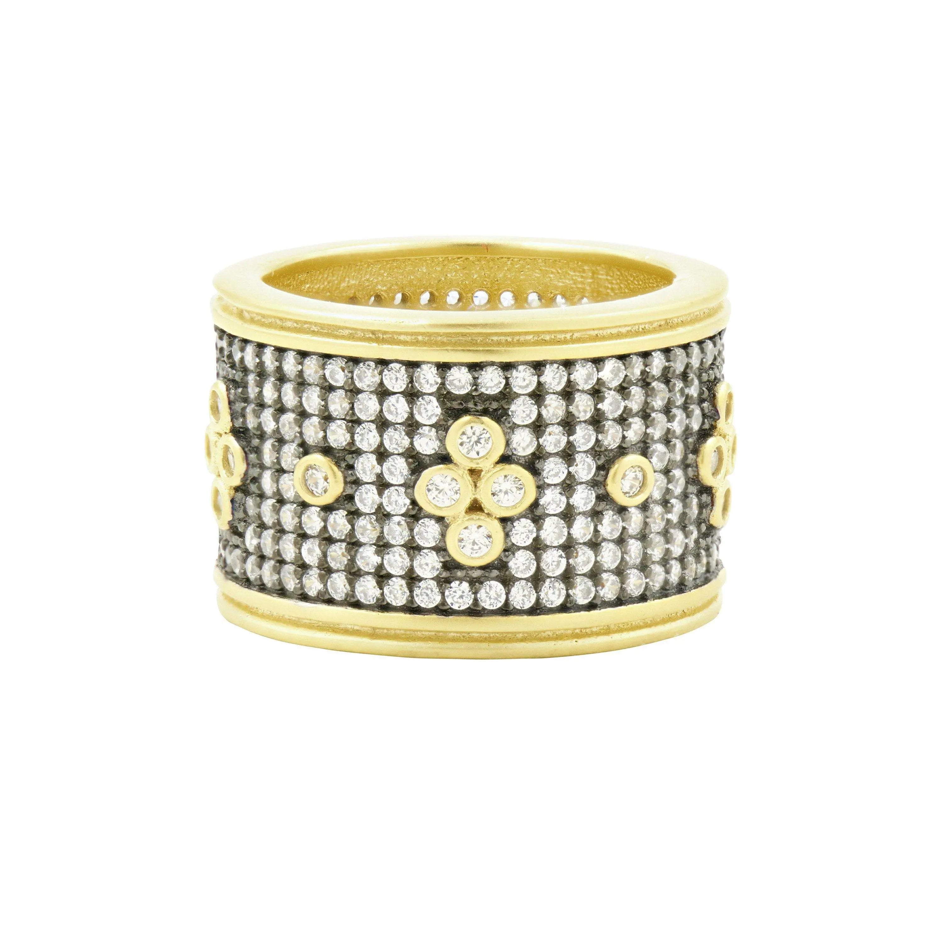 GoldBlack9 Signature Pavé Clover Wide Band Ring Signature RING