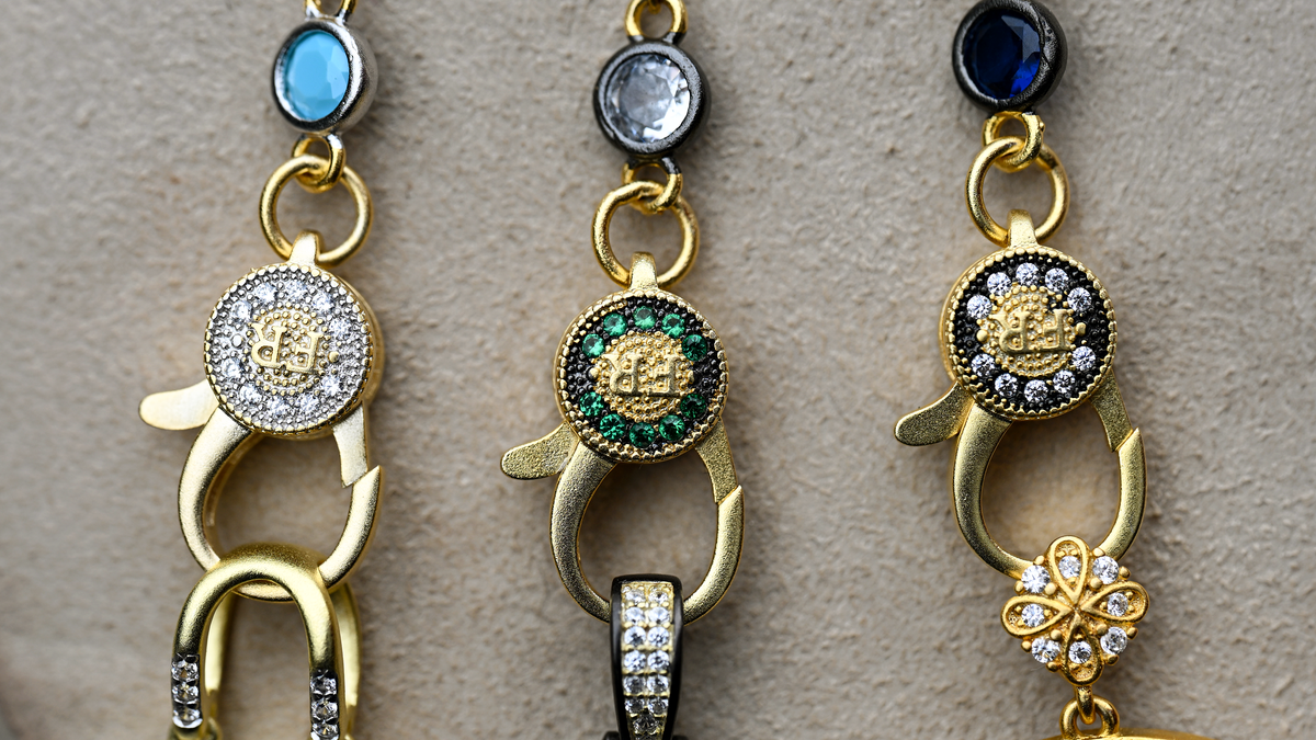 FR CHARM BAR CHAINS