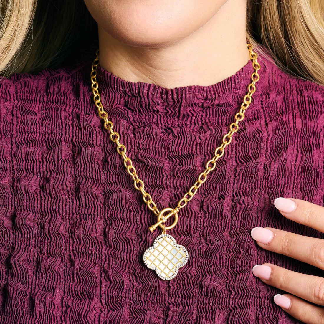 Criss Cross Clover Pendant Necklace - FREIDA ROTHMAN