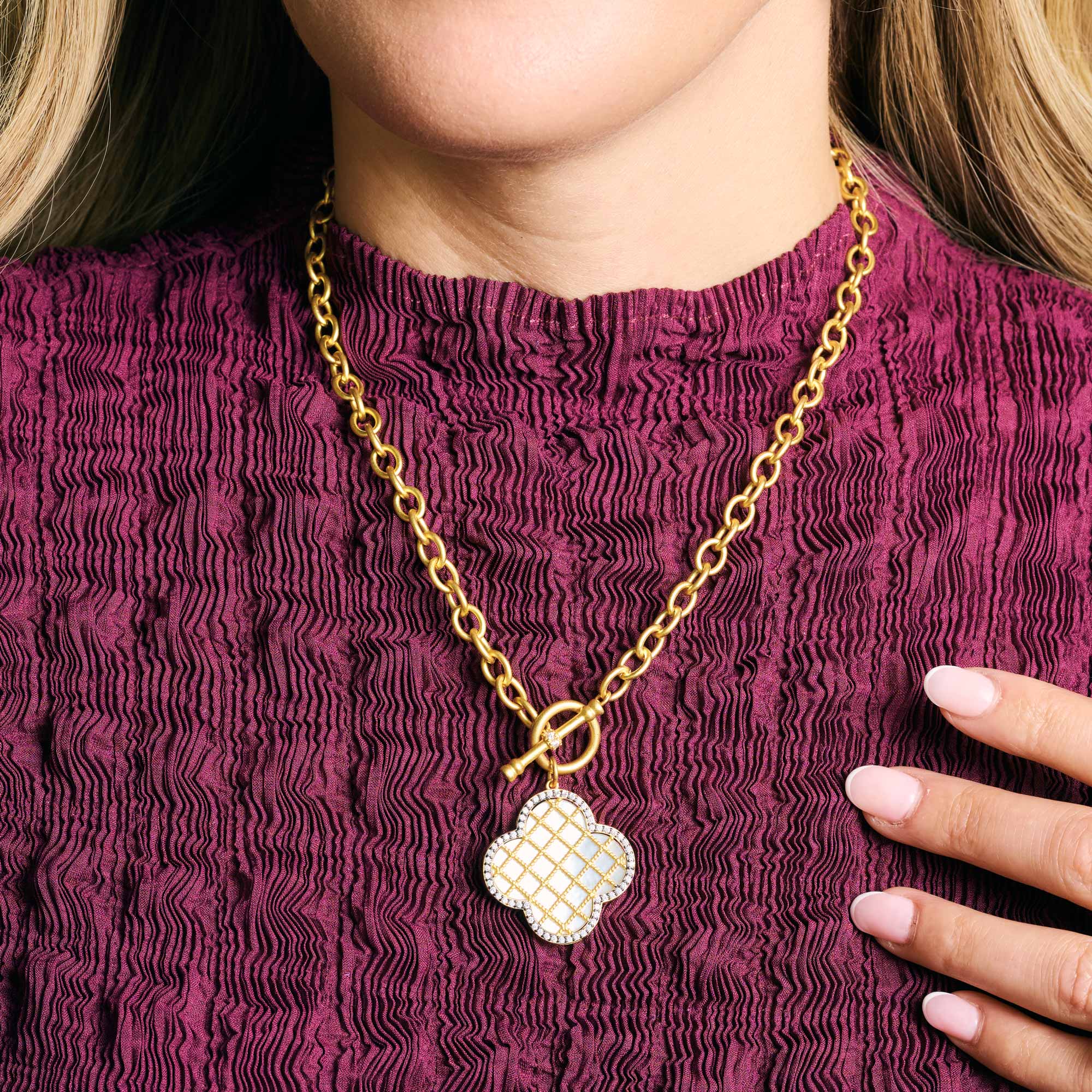 Criss Cross Clover Pendant Necklace - FREIDA ROTHMAN