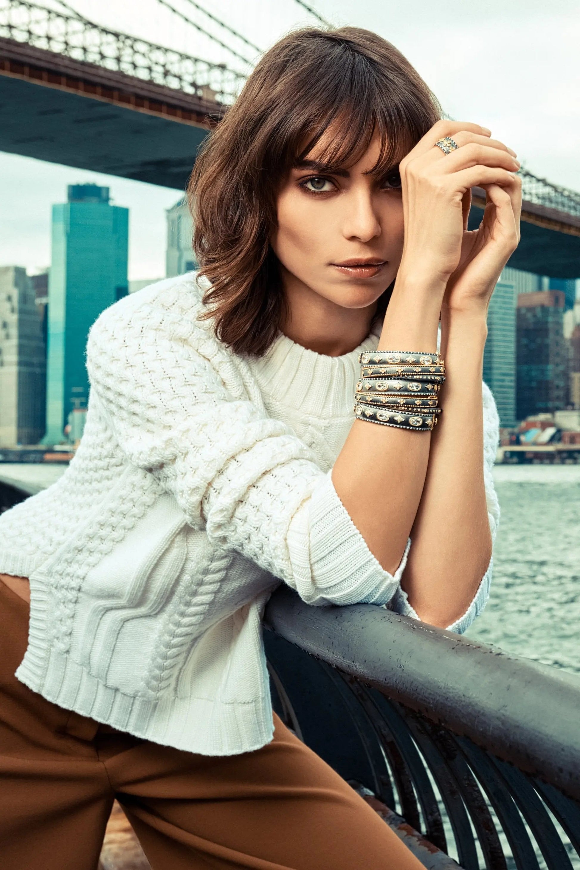  Oh So Gorgeous Wide Hinge Bangle FR Signature Reimagined BRACELET