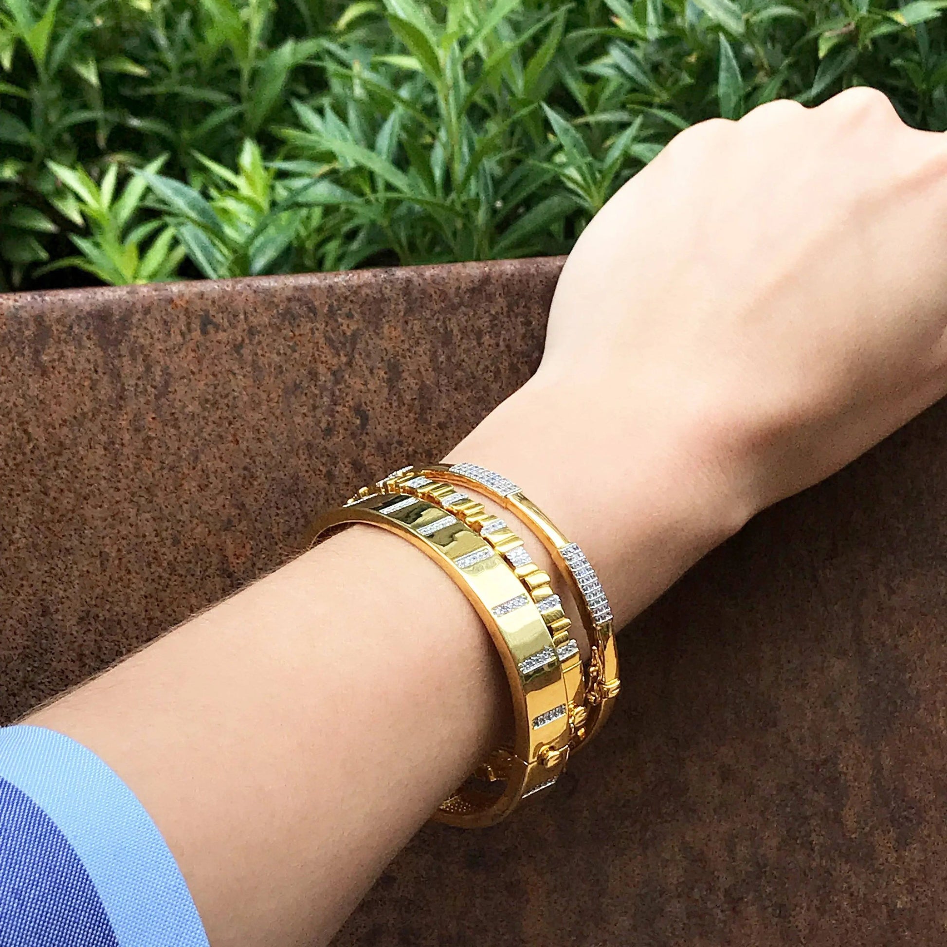  Radiance Thin Hinge Bangle Radiance BRACELET