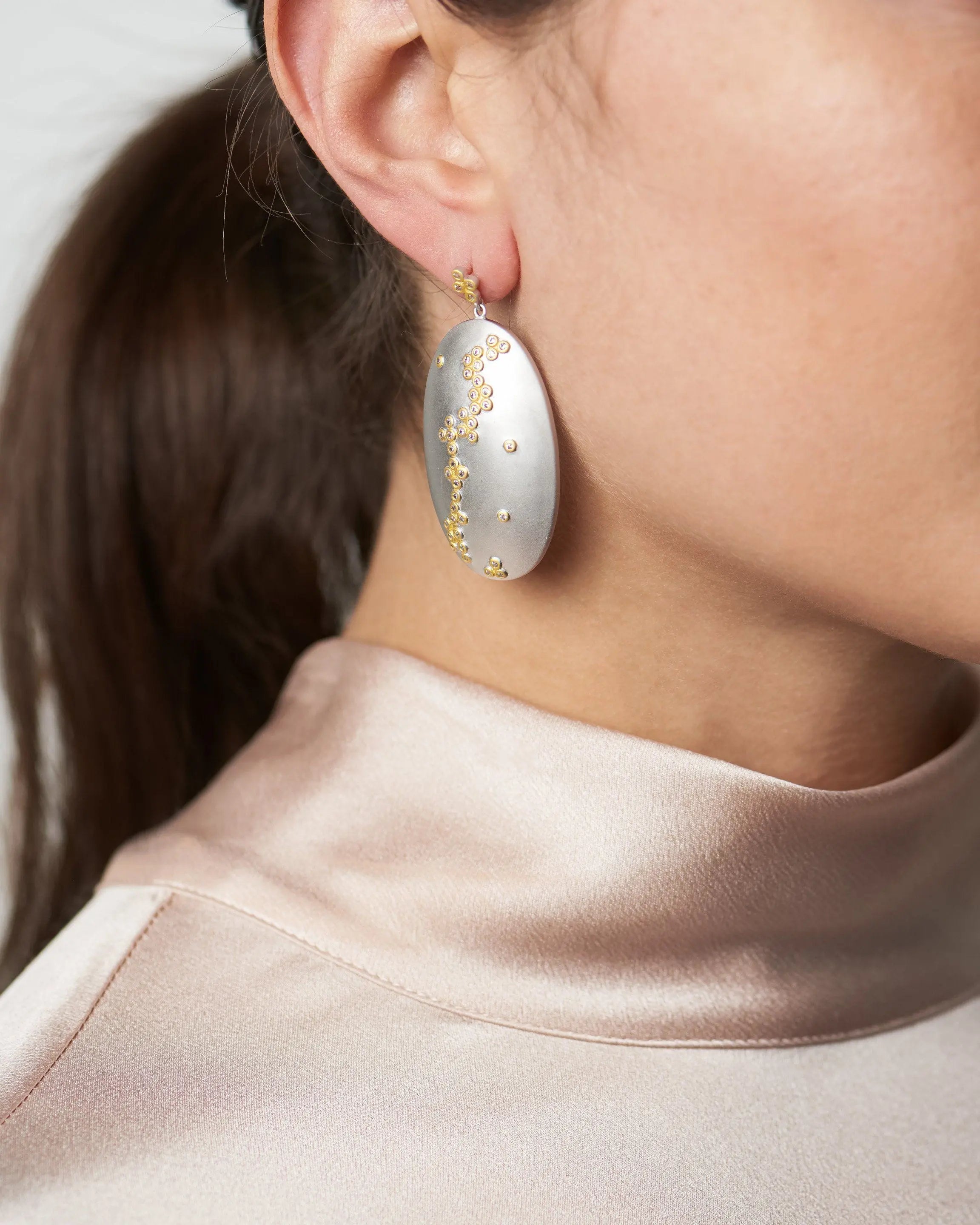  Armor of Hope Large Oval Earrings FR Vault EARRING