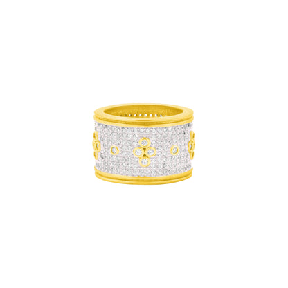 Signature Pavé Clover Wide Band Ring