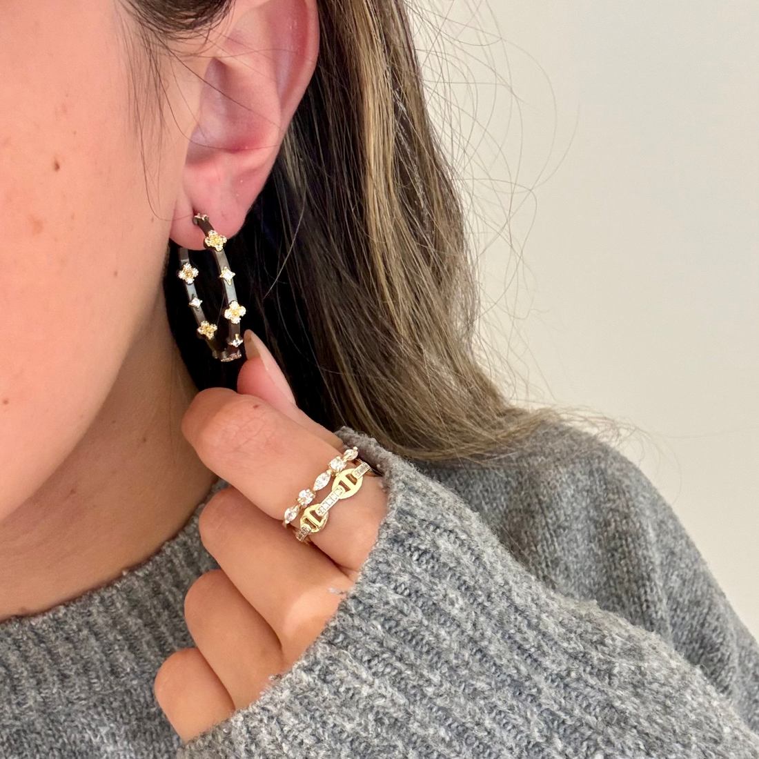 Celestial Clover Station Hoops